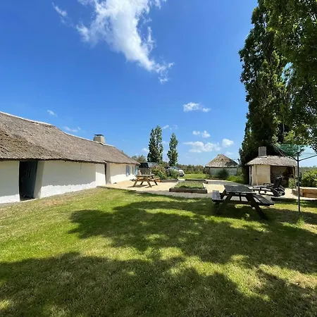 Sejour Authentique En Bourrines Traditionnelles A Country house *