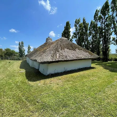 Sejour Authentique En Bourrines Traditionnelles A Country house Beauvoir-sur-Mer